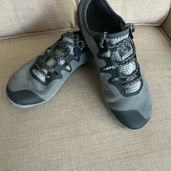 Merrell Women Gray and Black Athletic Shoes size 8 - Picture 6 of 7